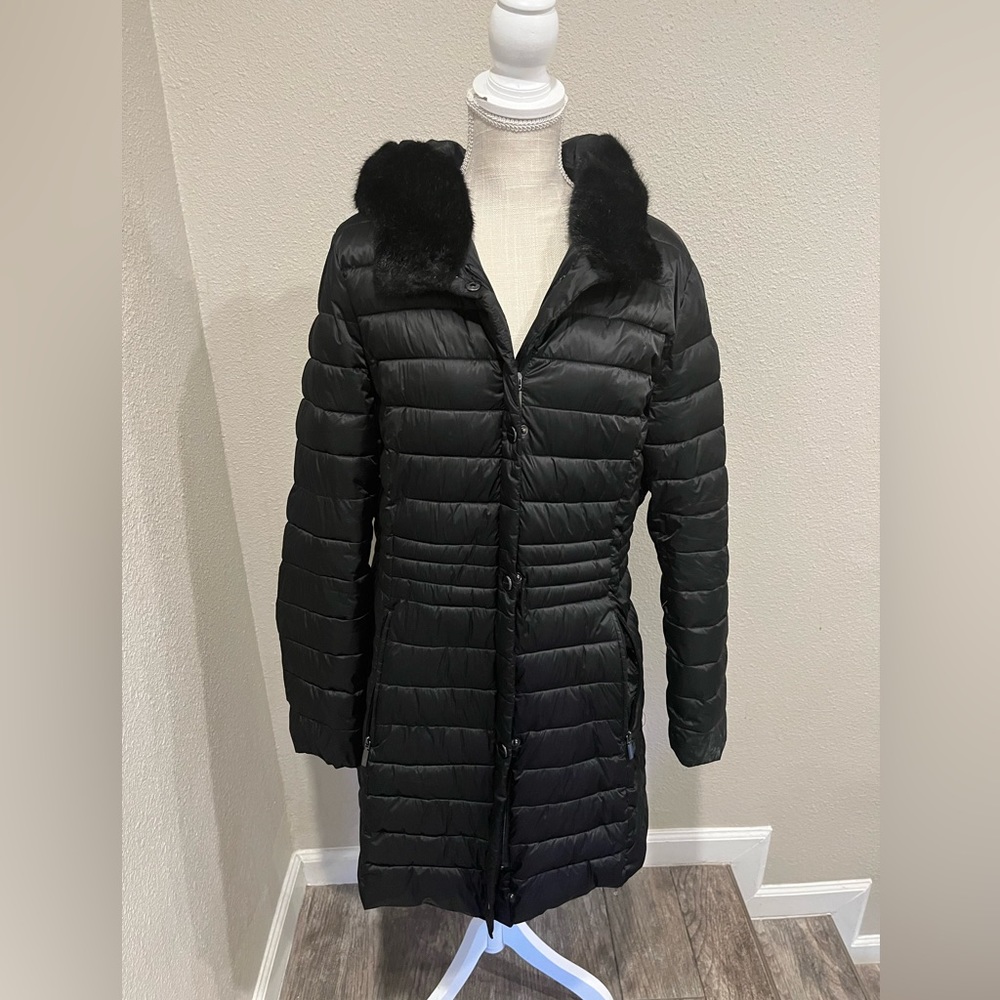 Laundry by Shelli Segal black puffer coat